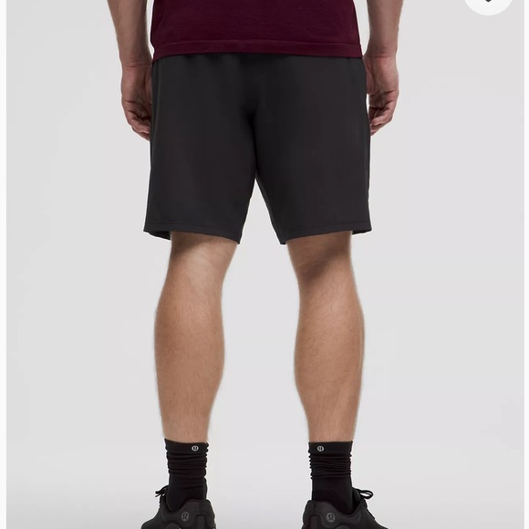 Lululemon Men's Pace Breaker linerless 9” Black Shorts - Picture 5 of 6